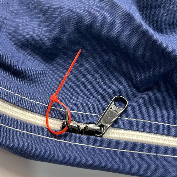 VINTAGE Athletic Bag Company “BRENTWOOD FOOTBALL” Canvas Duffel Bag Navy & White - Picture 4 of 16